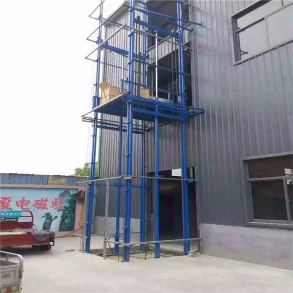 升降货梯